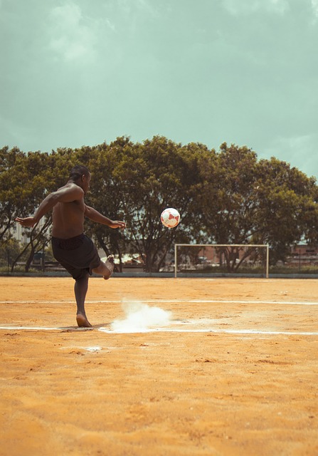 RMC：多纳鲁马正在被巴黎逼向离队边缘，他已知晓自己的处境