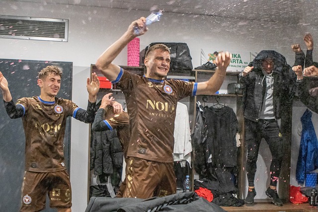 恭喜杜锋！广东队迎来近10年内最强外援阵容，萨林杰可能被弃用？