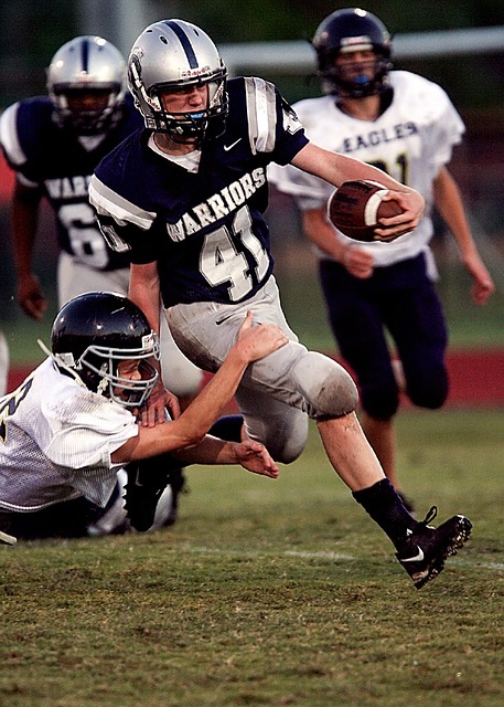 克莱顿替补6中5轰12分，爵士半场唯一上双球员